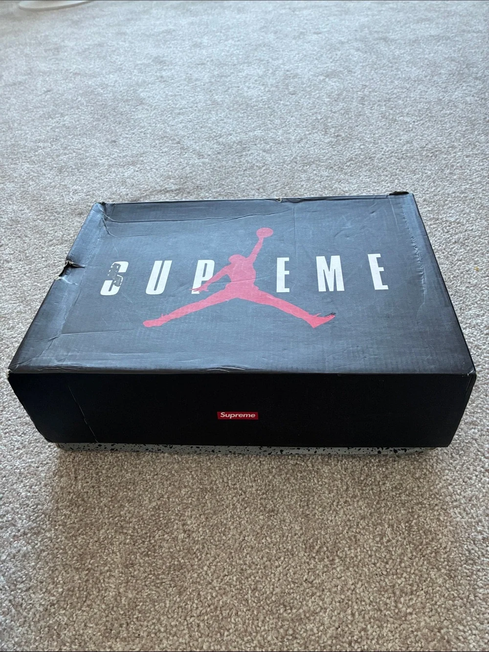 Supreme x Air Jordan 5 Retro
